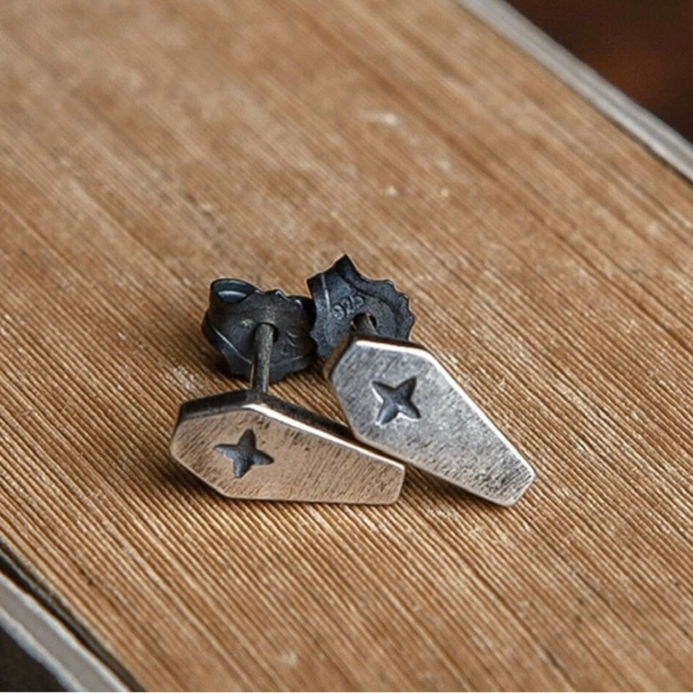 Single Accent 925 Sterling Silver Creative Retro Death Cross Coffin Stud Earring - Picture 3 of 6